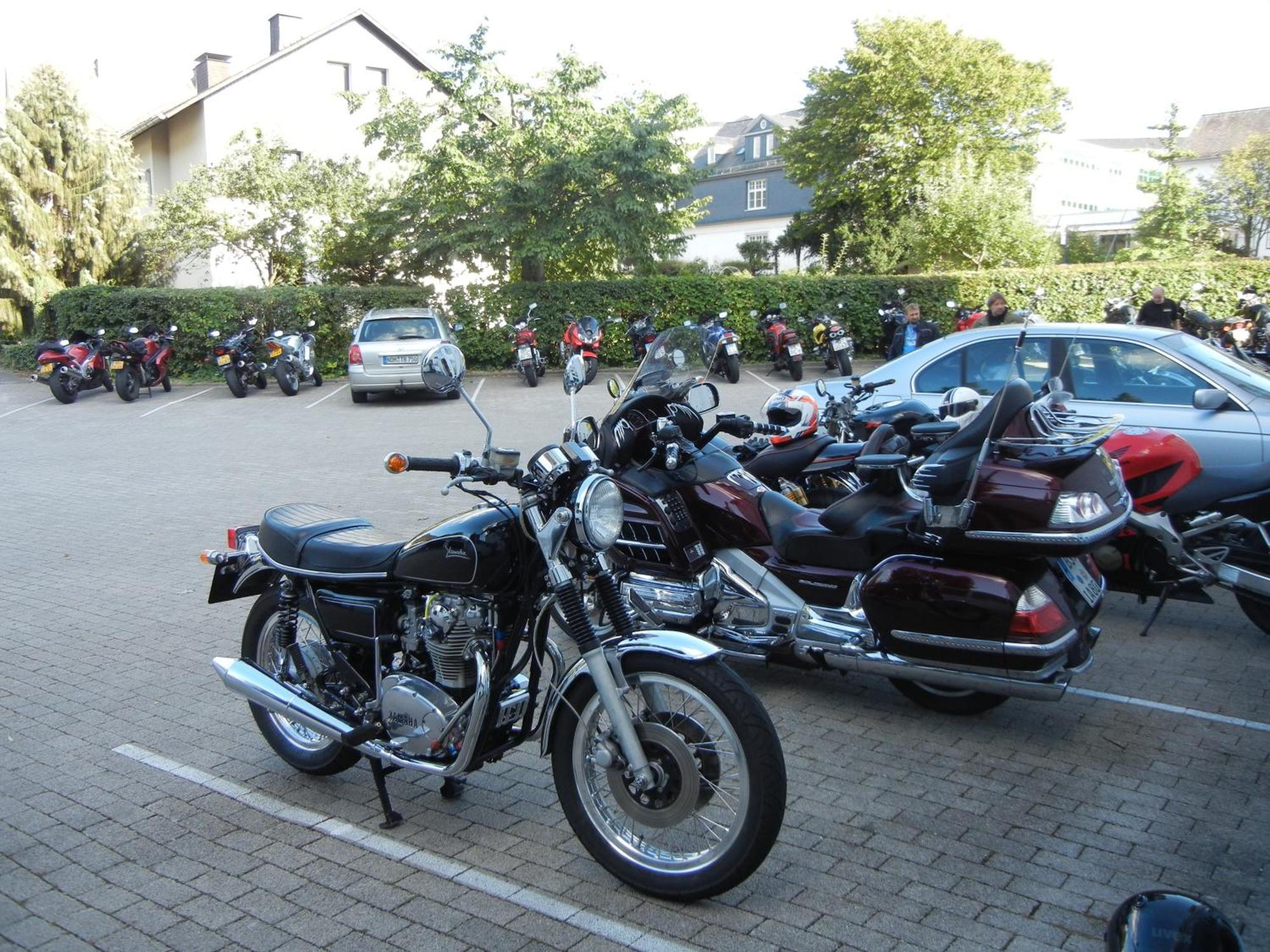 Hotel Bigger Hof - Wirtshaus Platzhirsch Am Jahnplatz Olsberg Extérieur photo