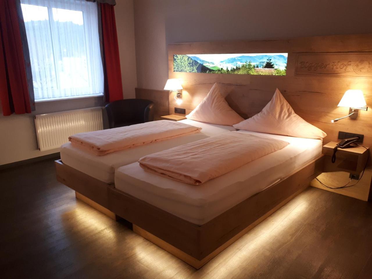 Hotel Bigger Hof - Wirtshaus Platzhirsch Am Jahnplatz Olsberg Extérieur photo
